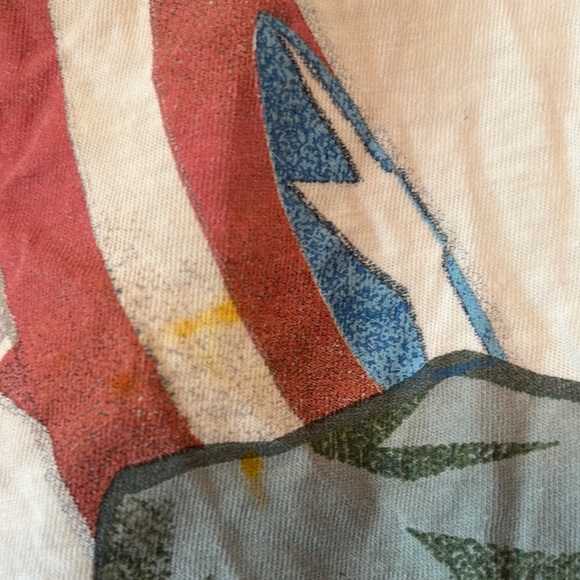 Old Navy Kids Short Sleeve Tee - Marvel Superhero Design Size Small Gently Used - Picture 4 of 5